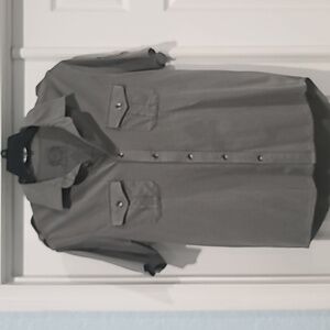 NWOT Mens S/S American Rag Co. Military Style Grey Knit 2pkt btn up Shirt. Sz:L
